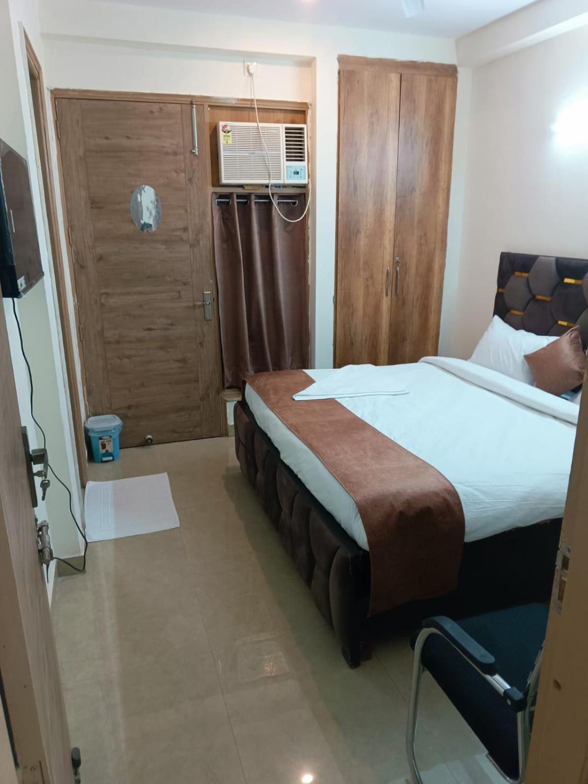 Soooper Hotel Gurgaon Exterior foto