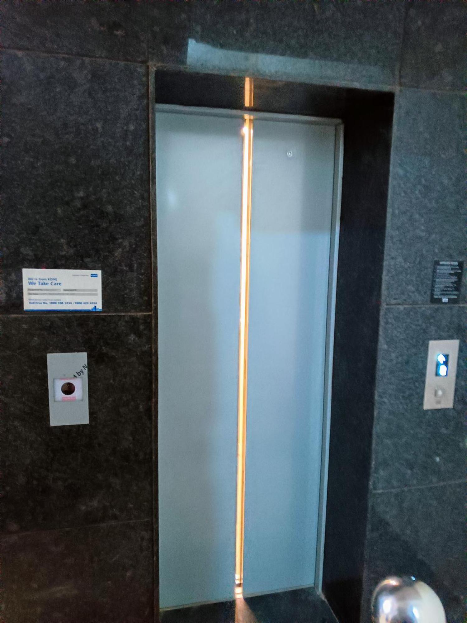 Soooper Hotel Gurgaon Exterior foto